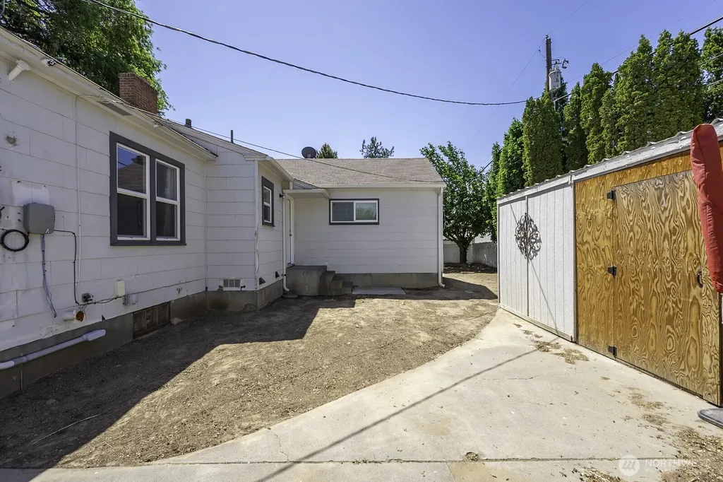 1017 SW C Street Ephrata WA 98823