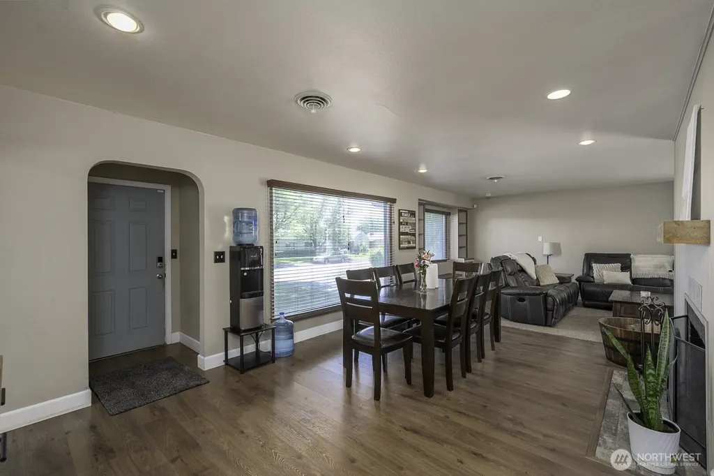 1017 SW C Street Ephrata WA 98823