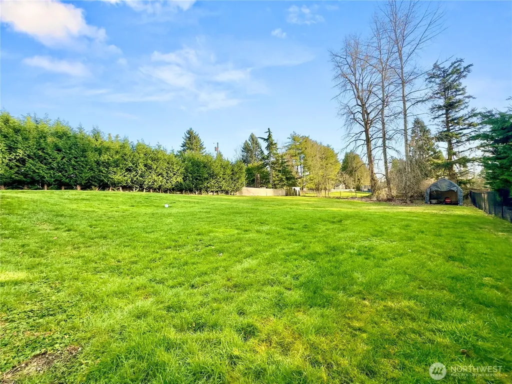 6712 94th Street E Puyallup WA 98371
