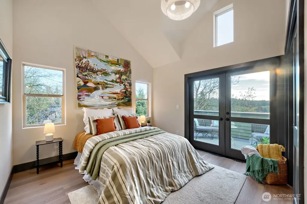 4586 22nd Avenue SW Seattle WA 98106