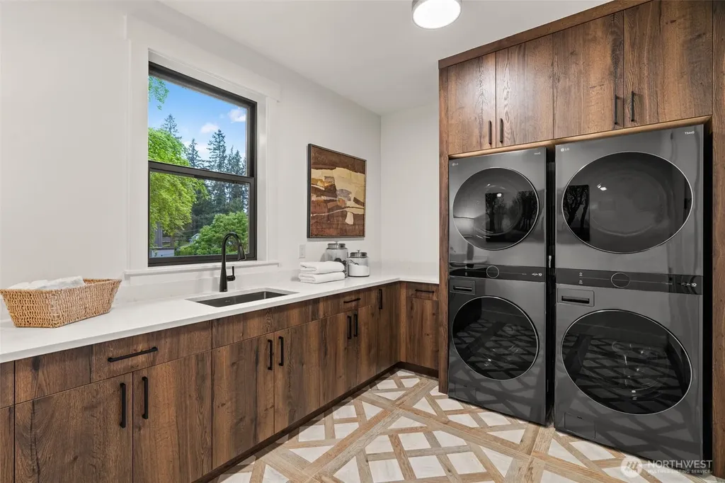 15327 SE 22nd Street Bellevue WA 98008