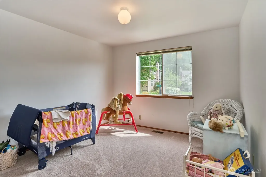 1404 S 290th Place Federal Way WA 98003