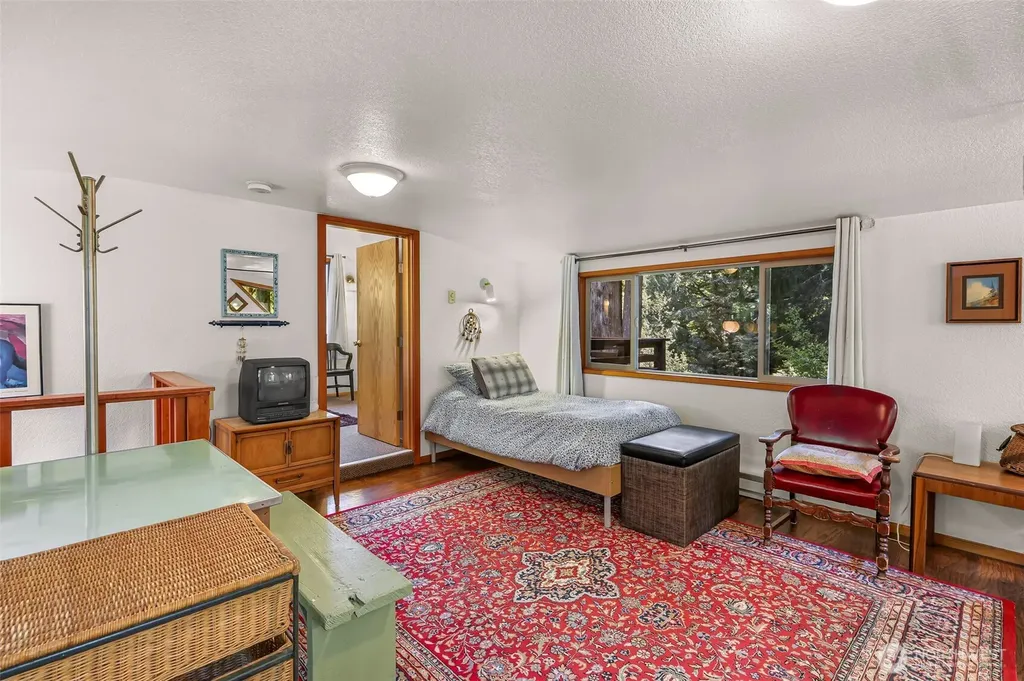 9778 Mt Baker Highway Deming WA 98244