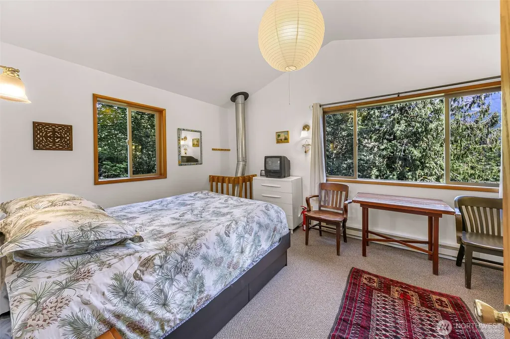 9778 Mt Baker Highway Deming WA 98244