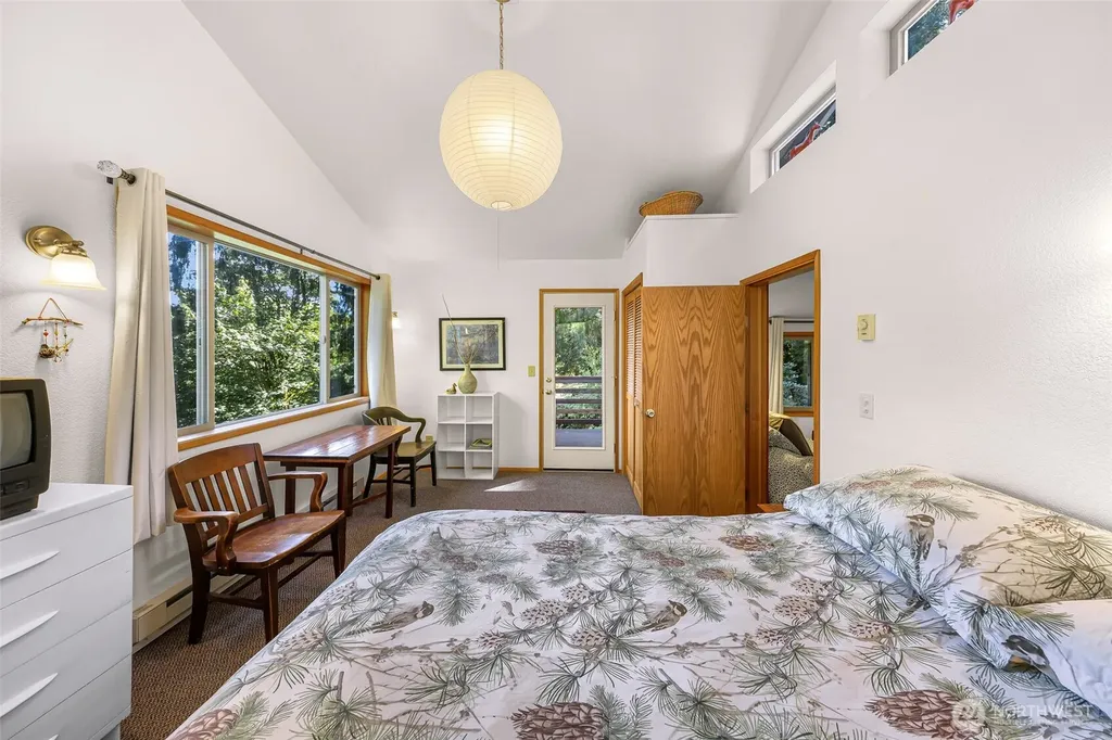 9778 Mt Baker Highway Deming WA 98244