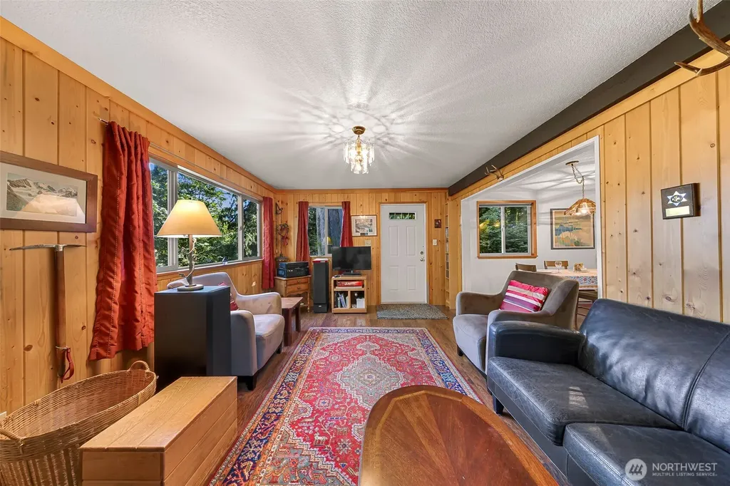 9778 Mt Baker Highway Deming WA 98244