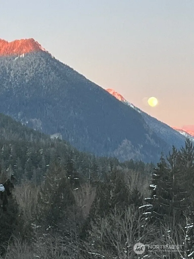 9778 Mt Baker Highway Deming WA 98244