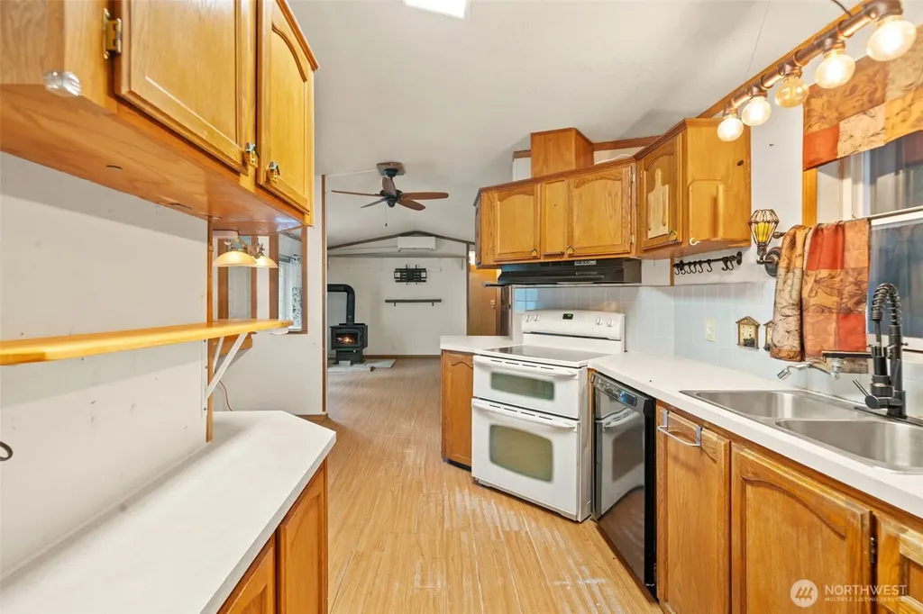 5501 E Agate Road Shelton WA 98584