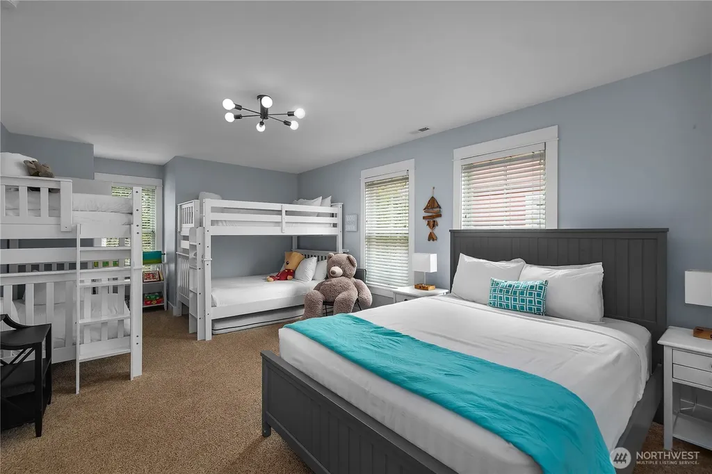 24 Fireside Lane Pacific Beach WA 98571