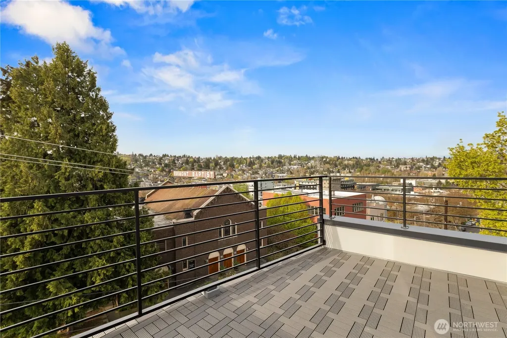 722 N 36th Street Seattle WA 98103