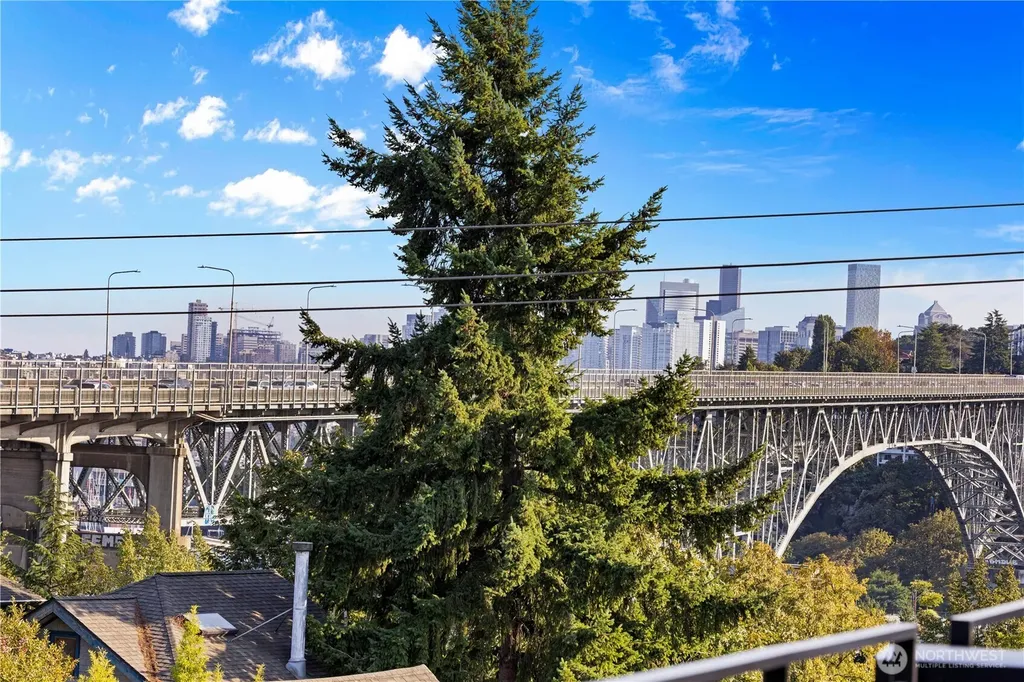 722 N 36th Street Seattle WA 98103