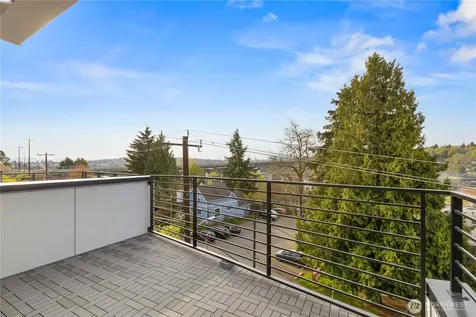 722 N 36th Street Seattle WA 98103