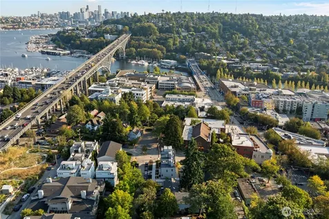 722 N 36th Street Seattle WA 98103