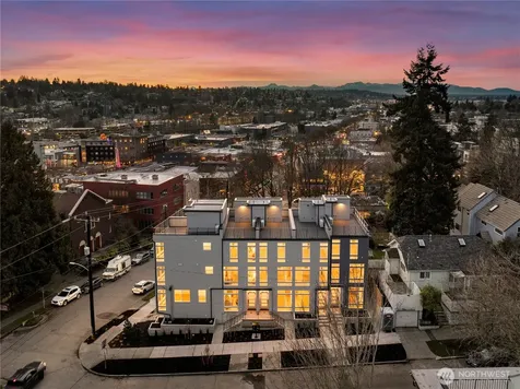 722 N 36th Street Seattle WA 98103