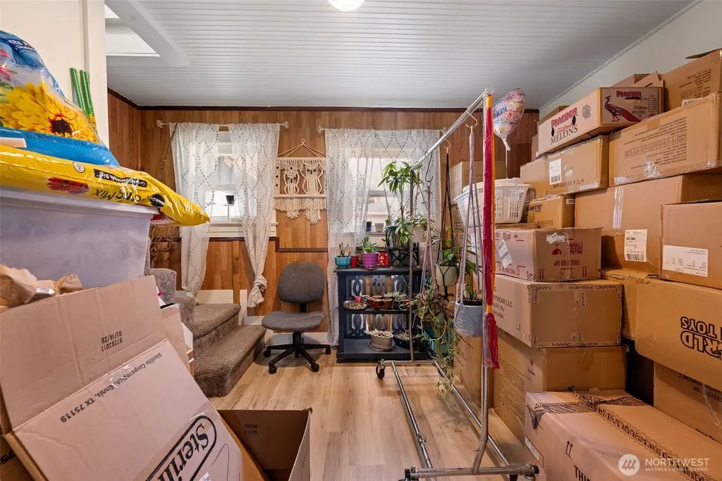 1218 Cedar Street Raymond WA 98577
