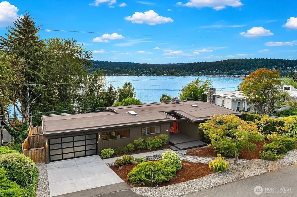 15717 62nd Avenue NE Kenmore WA 98028