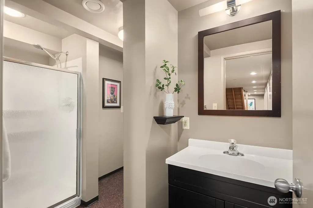 15717 62nd Avenue NE Kenmore WA 98028