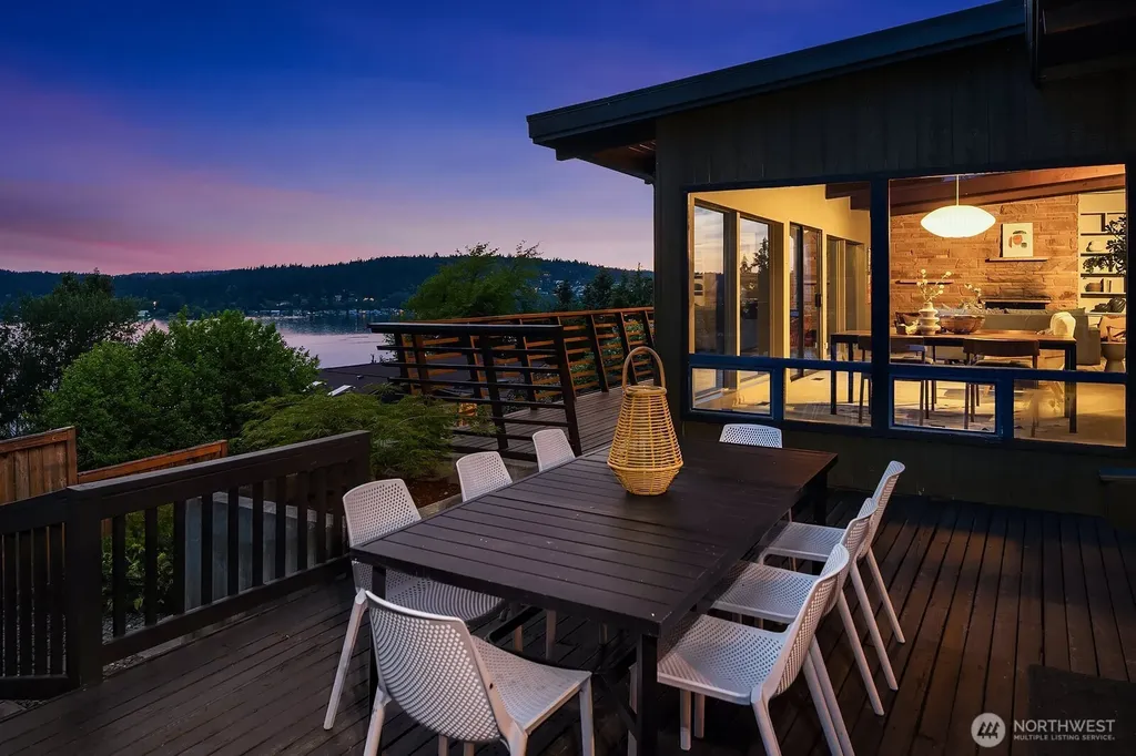 15717 62nd Avenue NE Kenmore WA 98028