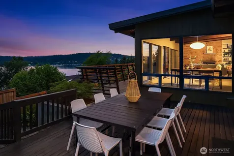 15717 62nd Avenue NE Kenmore WA 98028