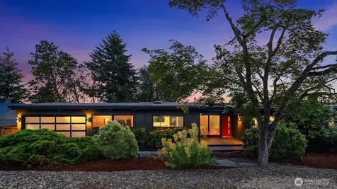 15717 62nd Avenue NE Kenmore WA 98028