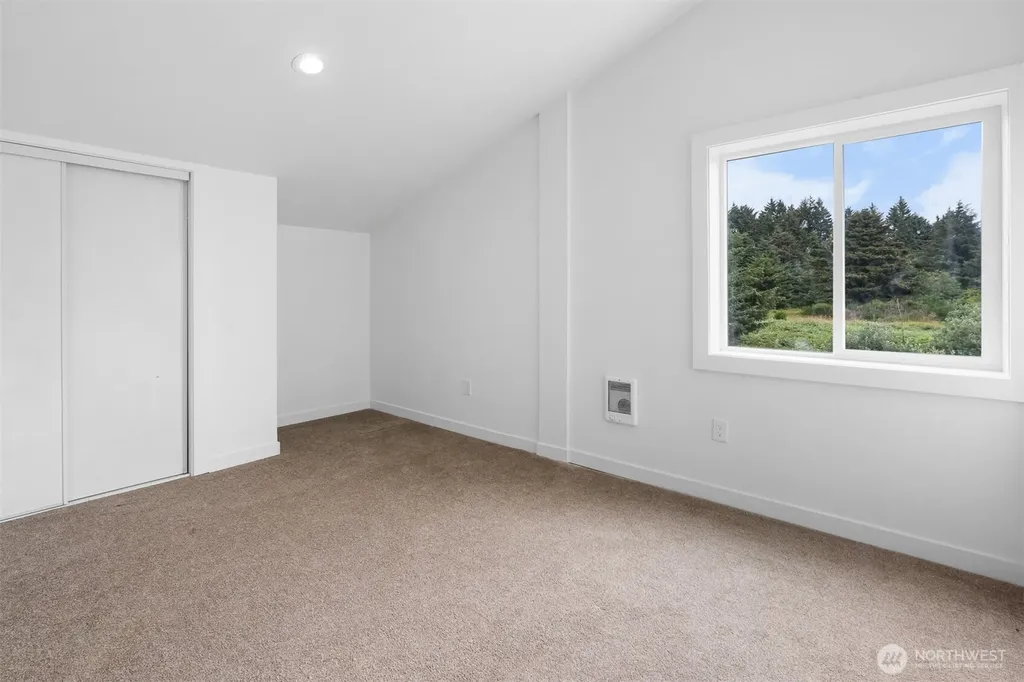 42 N First Street Pacific Beach WA 98571