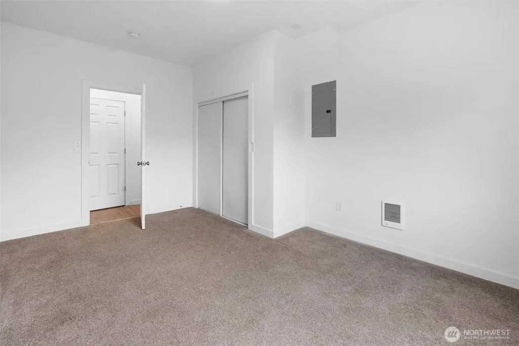 42 N First Street Pacific Beach WA 98571