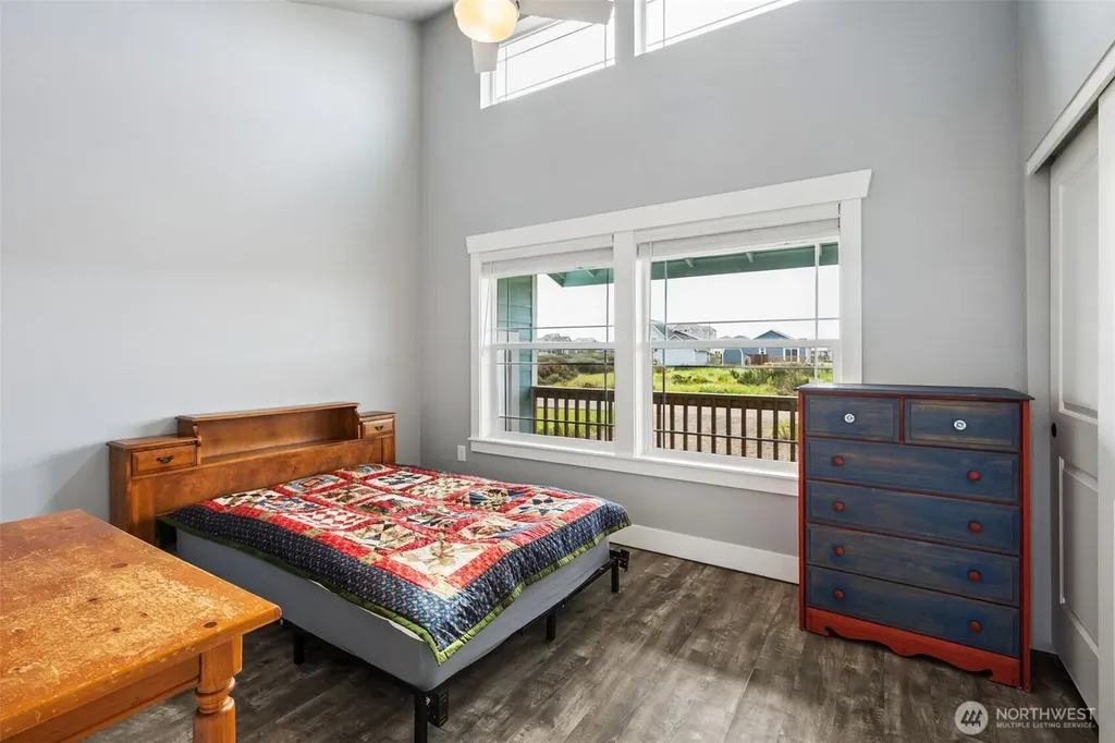 447 N Portal Loop SW Ocean Shores WA 98569