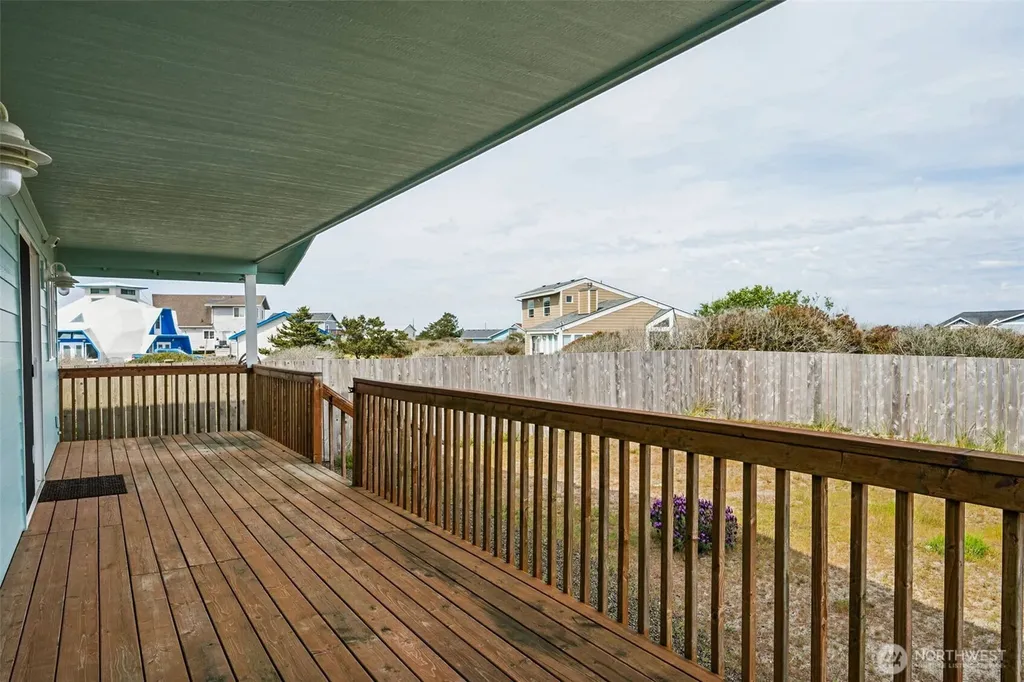 447 N Portal Loop SW Ocean Shores WA 98569
