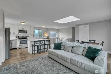 1939 E 66th Street Tacoma WA 98404