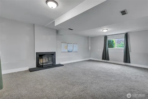 1939 E 66th Street Tacoma WA 98404