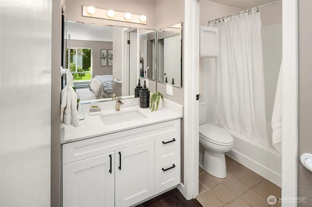 1606 103rd Place NE Bellevue WA 98004