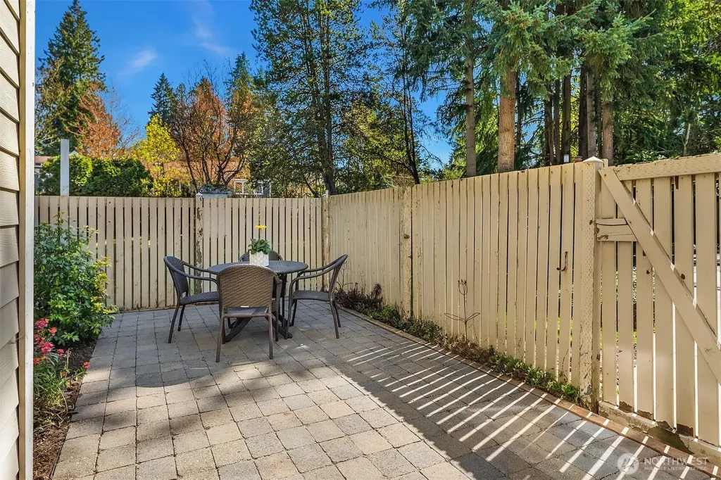 1606 103rd Place NE Bellevue WA 98004