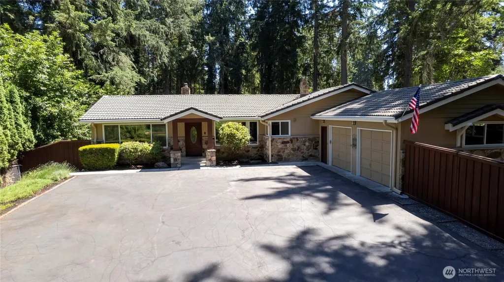 1 Beach Lane SW Lakewood WA 98498