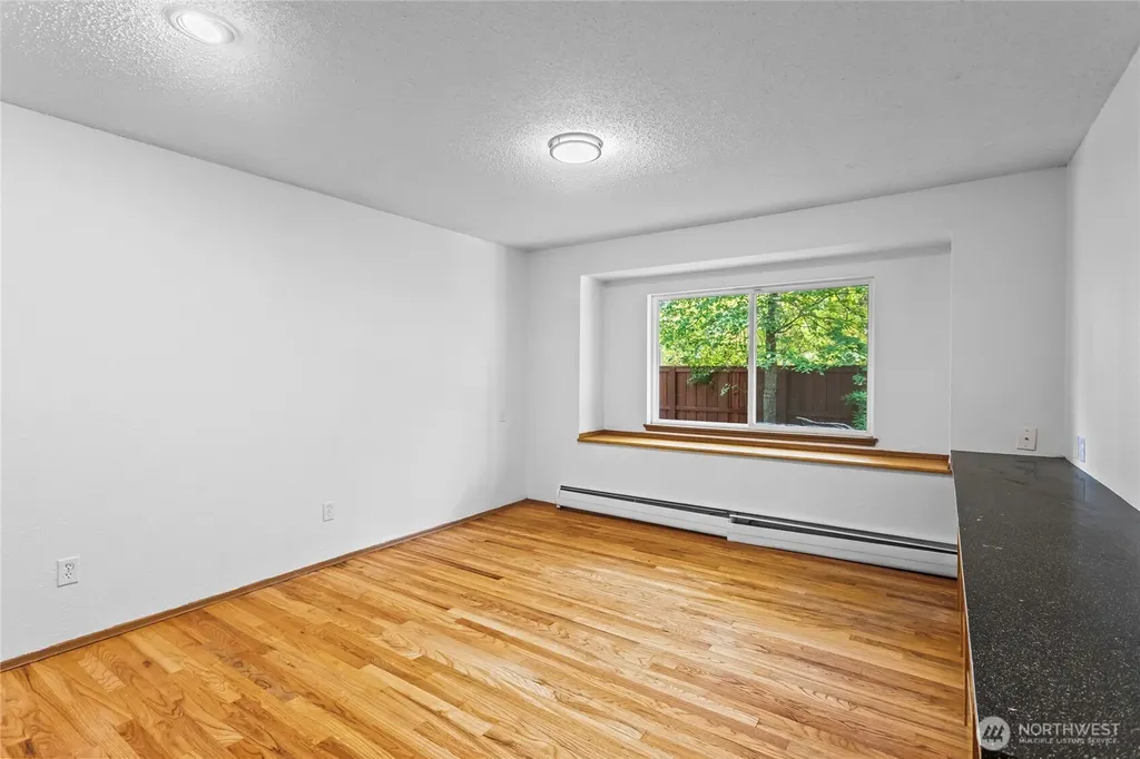 1 Beach Lane SW Lakewood WA 98498