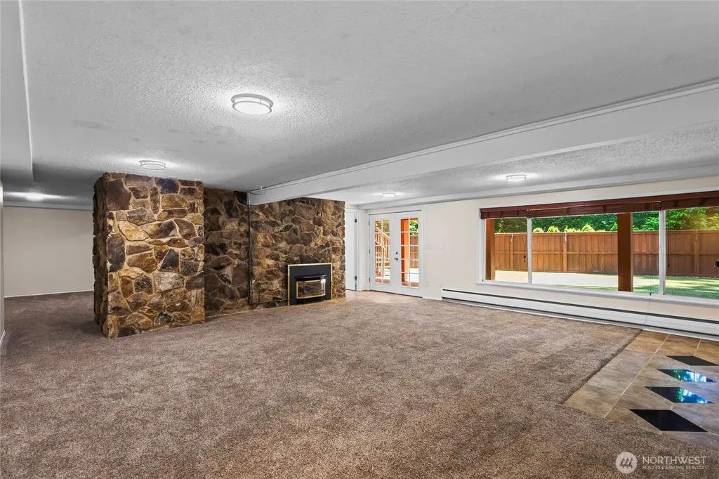 1 Beach Lane SW Lakewood WA 98498
