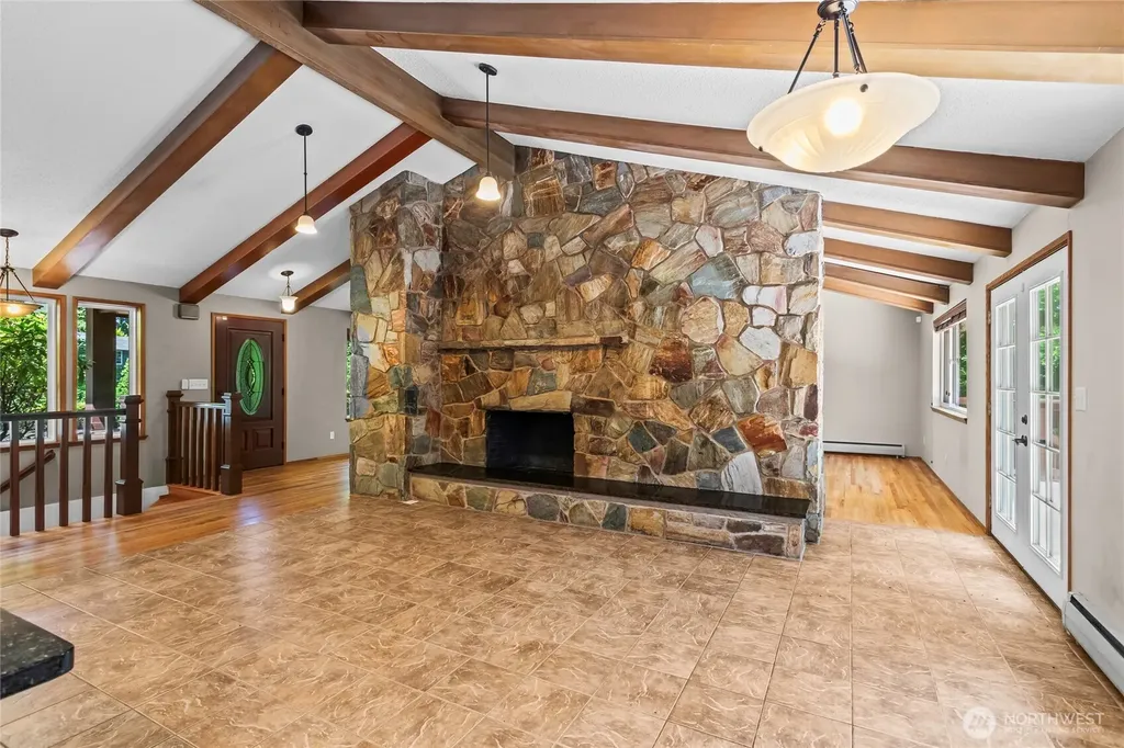 1 Beach Lane SW Lakewood WA 98498