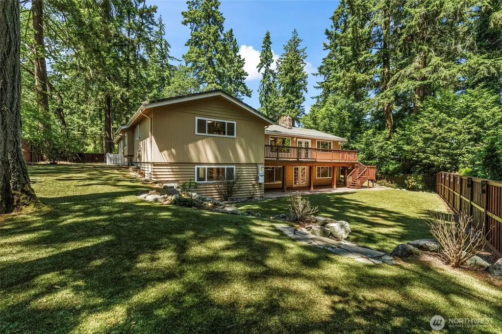 1 Beach Lane SW Lakewood WA 98498