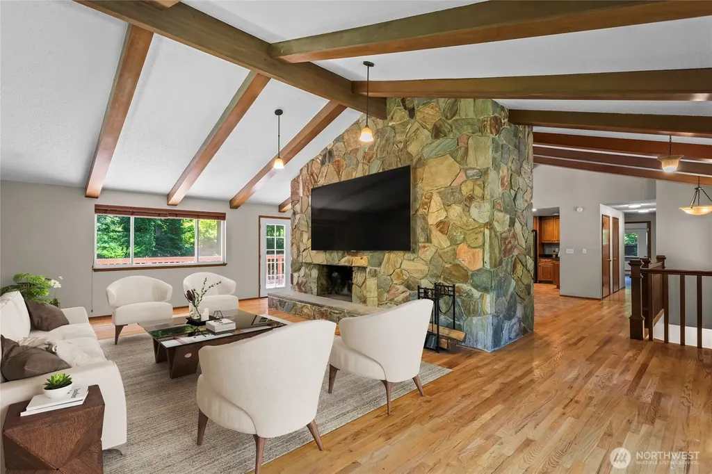 1 Beach Lane SW Lakewood WA 98498