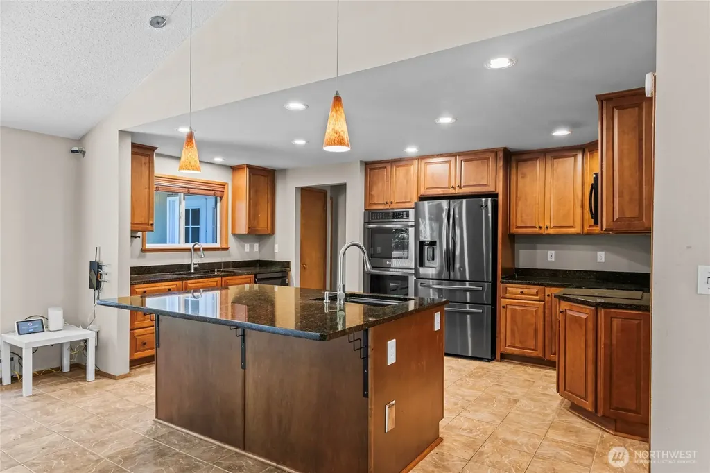 1 Beach Lane SW Lakewood WA 98498