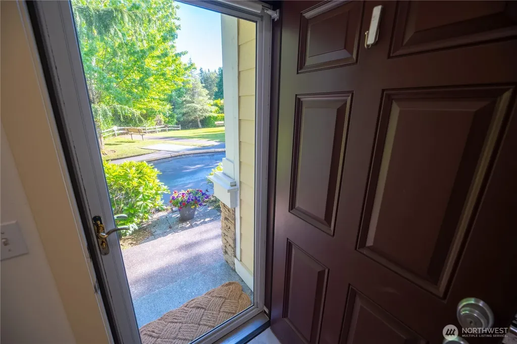 8350 NE 140th Street Kirkland WA 98034