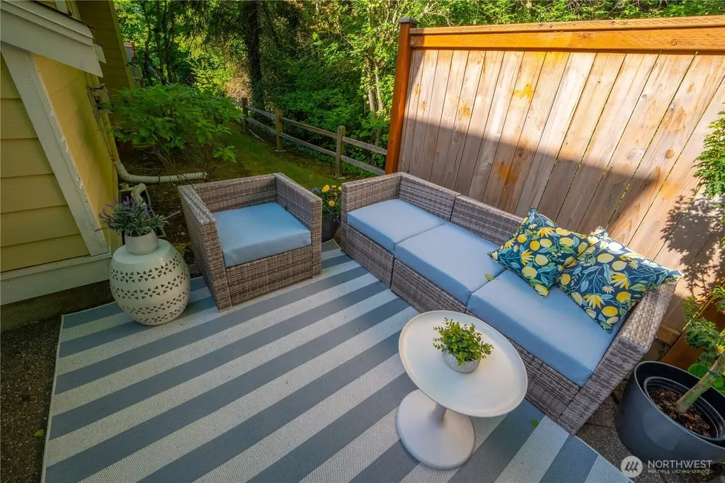 8350 NE 140th Street Kirkland WA 98034
