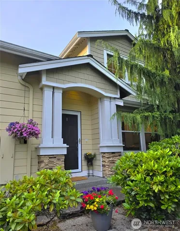 8350 NE 140th Street Kirkland WA 98034