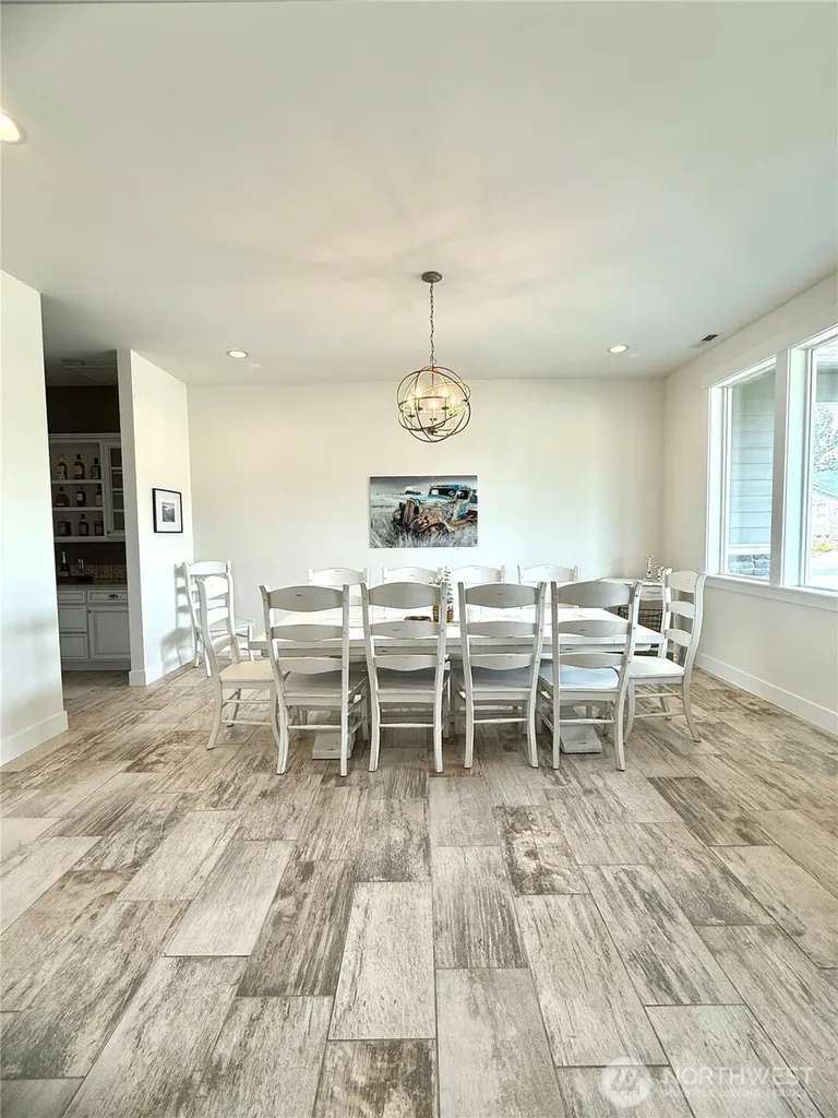 2858 SE Falcon View Drive East Wenatchee WA 98802