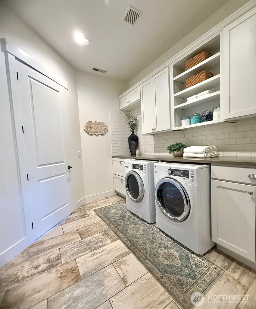 2858 SE Falcon View Drive East Wenatchee WA 98802