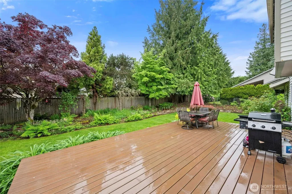 816 151st Place SW Lynnwood WA 98087