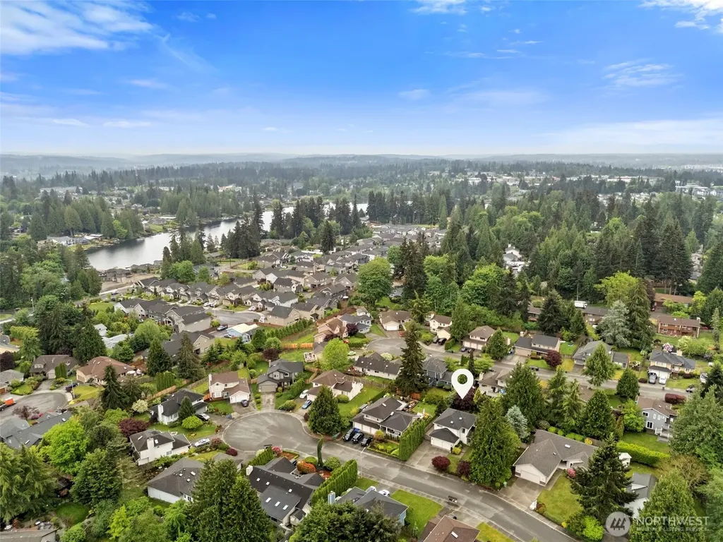 816 151st Place SW Lynnwood WA 98087