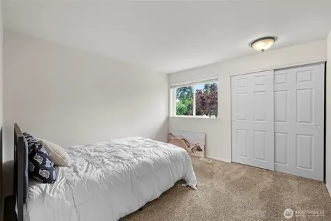 816 151st Place SW Lynnwood WA 98087
