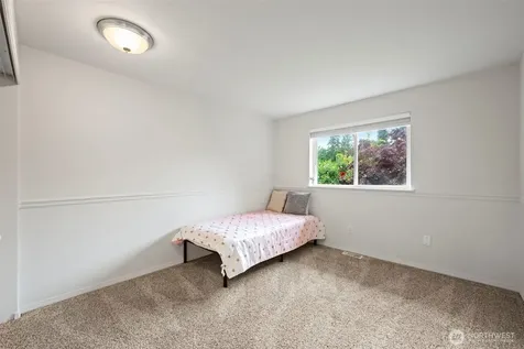 816 151st Place SW Lynnwood WA 98087
