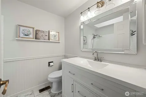 816 151st Place SW Lynnwood WA 98087