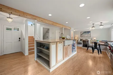 816 151st Place SW Lynnwood WA 98087